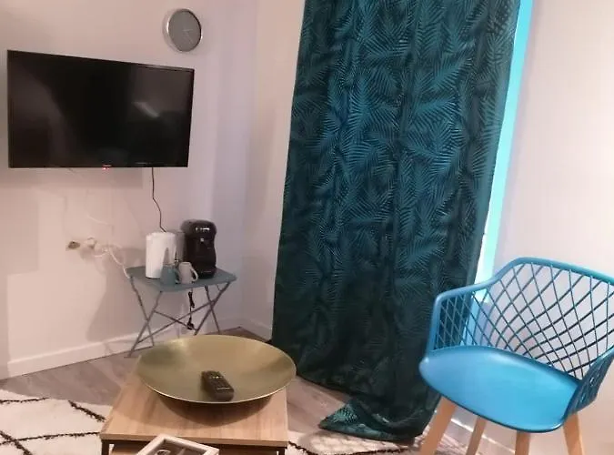 Couette-café Carnot 2*